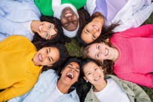 5 طرق فعالة لدعم حقوق المرأة في المجتمع